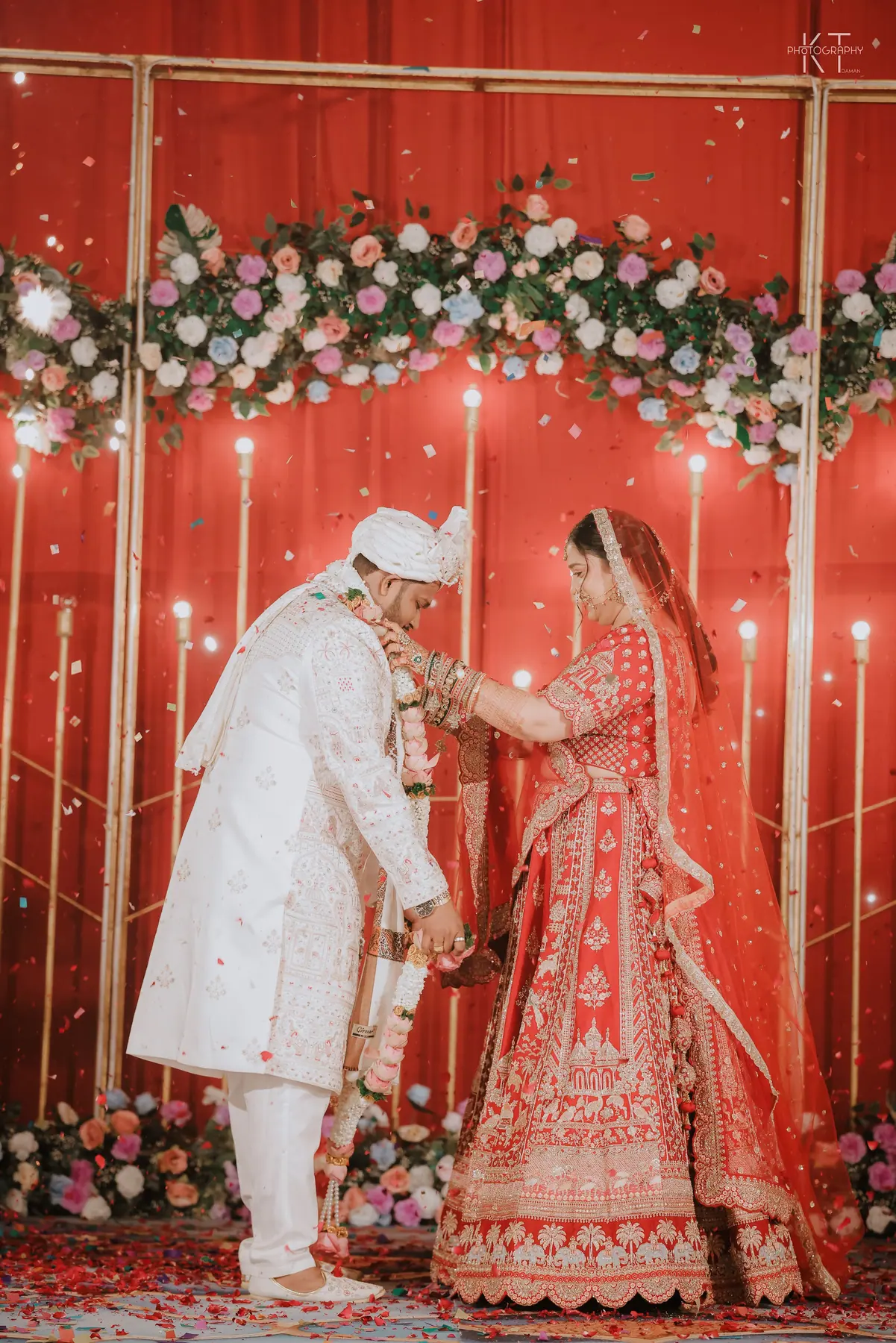 Dhwani & Gaurav wedding photograph by KT Photography