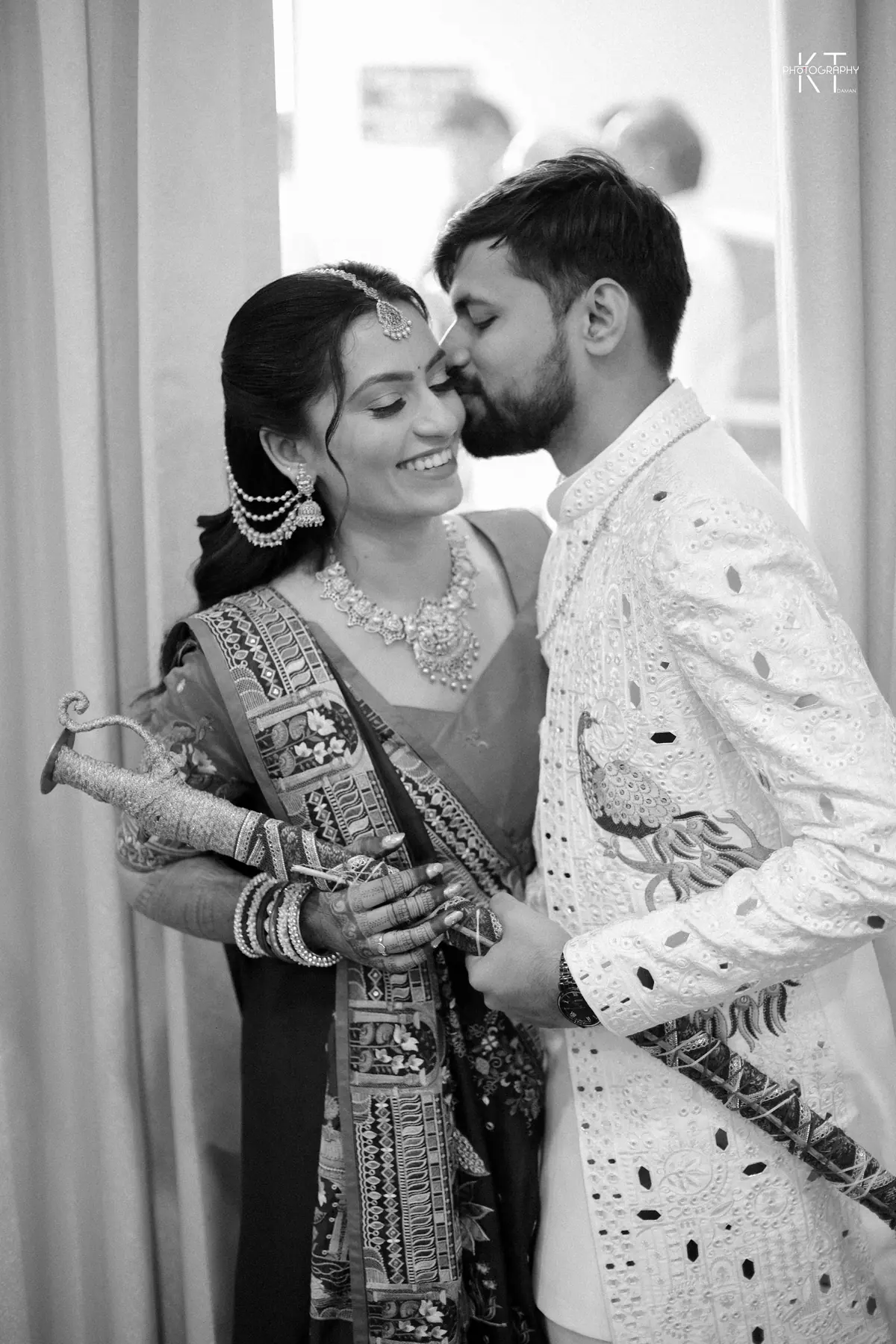 Jay & Riya wedding photograph by KT Photography