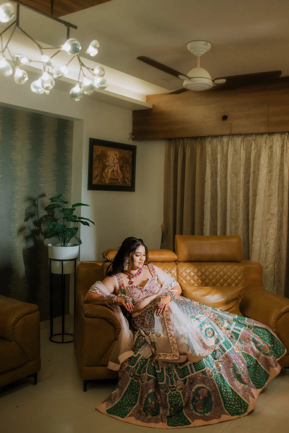 Dhwani & Gaurav haldi photograph by KT Photography